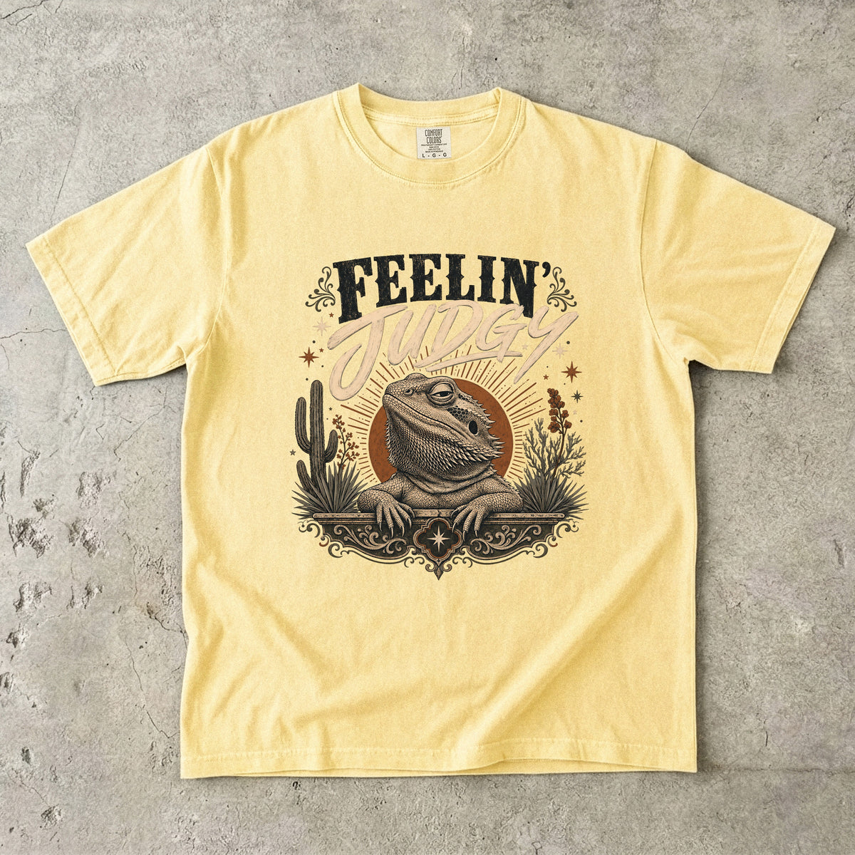 Feelin' Judgy Bearded Dragon Graphic T-Shirt