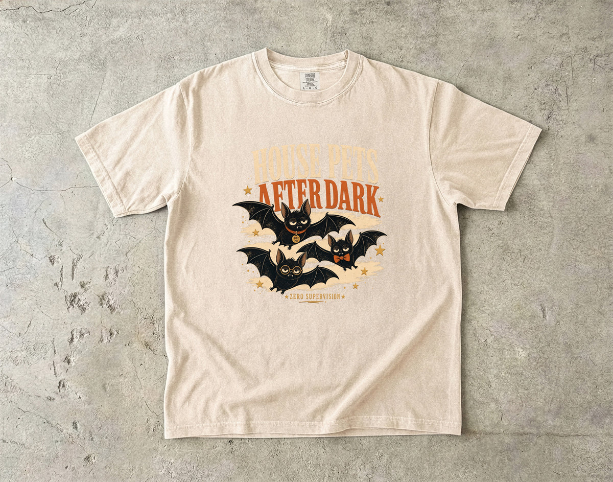 House Pets After Dark Zero Supervision Shirt – Funny Bat Halloween Tee, Retro Spooky Pets Comfort Colors