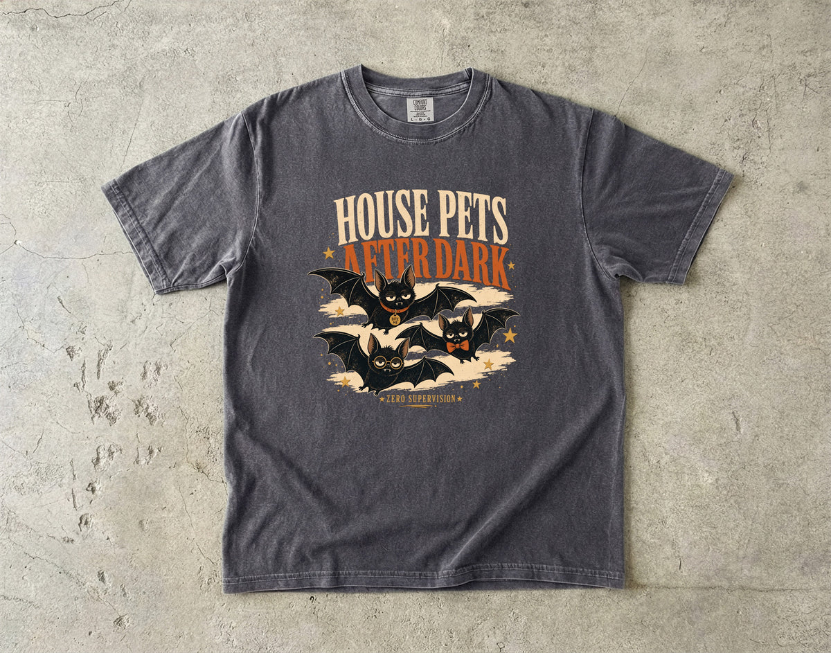 House Pets After Dark Zero Supervision Shirt – Funny Bat Halloween Tee, Retro Spooky Pets Comfort Colors