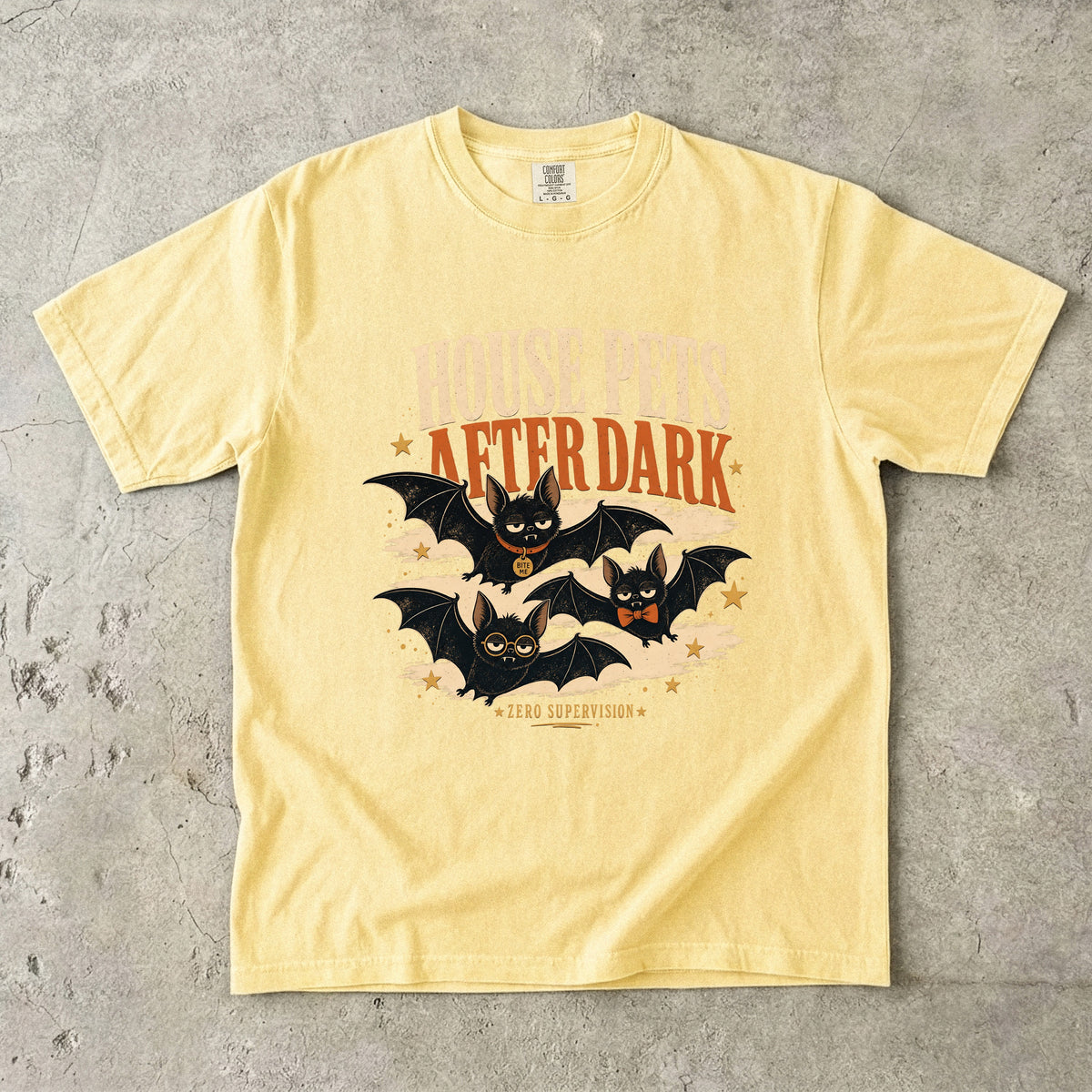 House Pets After Dark Zero Supervision Shirt – Funny Bat Halloween Tee, Retro Spooky Pets Comfort Colors