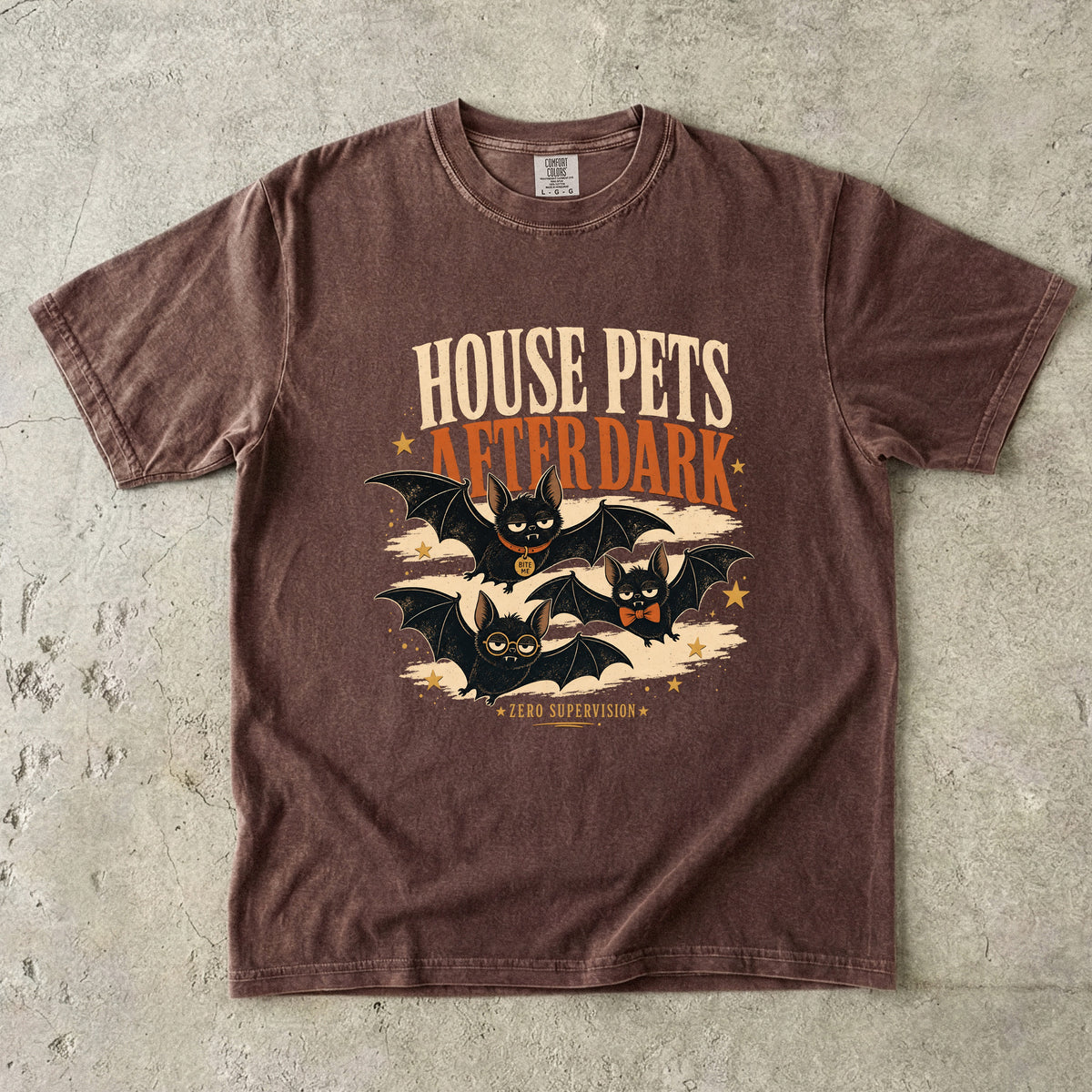 House Pets After Dark Zero Supervision Shirt – Funny Bat Halloween Tee, Retro Spooky Pets Comfort Colors